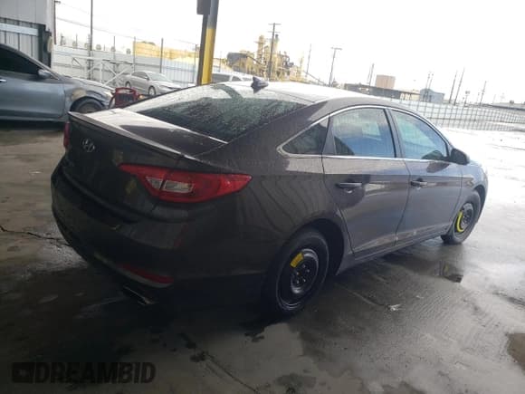 ✅ 2015 Hyundai Sonata SE • VIN: 5NPE24AFXFH166967 • Лот: 46767463. Опубликован ранее на Copart с пробегом 37 565 миль. Бесплатный доступ к архиву аукционных продаж из США и подробный отчёт об истории автомобиля на DreamBid. Изображение 3.