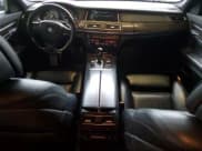 ✅ 2013 BMW 7 Series 750Li • VIN: WBAYE8C53DD131994 • Lot: 89630815. Listed on Copart with 147,304 mi. Free auction sales archive from the USA and detailed vehicle history report at DreamBid. Image 8.