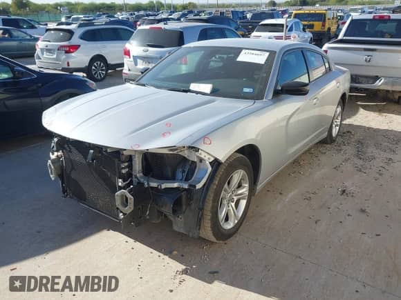 2023 Dodge Charger SXT z VIN 2C3CDXBG9PH690801, wystawiony jako IAAI lot #43584697 z przebiegiem 46 293 mil mil oraz . Historia ofert i sprzedaży dostępna na DreamBid. Obrazek 20.