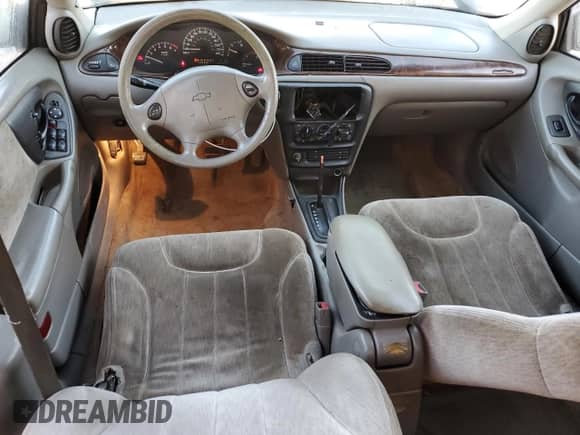 2000 Chevrolet Malibu LS z VIN 1G1NE52J5Y6239538, wystawiony jako Copart lot #80271794 z przebiegiem 299 390 mil mil oraz Szkoda całkowita • Salvage title. Historia ofert i sprzedaży dostępna na DreamBid. Obrazek 8.