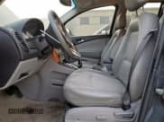 ✅ 2007 Saturn VUE V6 • VIN: 5GZCZ53447S876212 • Lot: 56625455. Wystawiony na Copart z przebiegiem 160 171 mil. Bezpłatny archiwum sprzedaży aukcyjnych z USA i szczegółowy raport historii pojazdu na DreamBid. Zdjęcie 7.