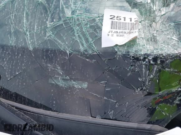 ✅ 2019 Lexus NX 300h • VIN: JTJBJRBZ3K2100815 • Лот: 41298112. Опубликован ранее на IAAI с пробегом Не указан. Бесплатный доступ к архиву аукционных продаж из США и подробный отчёт об истории автомобиля на DreamBid. Изображение 9.