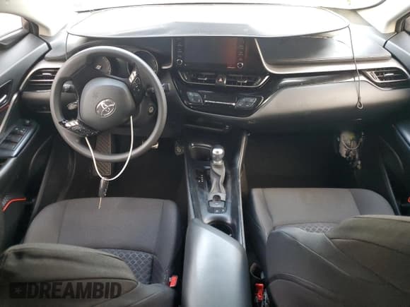 ✅ 2021 Toyota C-HR LE • VIN: NMTKHMBX8MR131973 • Lot: 85520285. Listed on Copart with 49,697 mi. Free auction sales archive from the USA and detailed vehicle history report at DreamBid. Image 8.