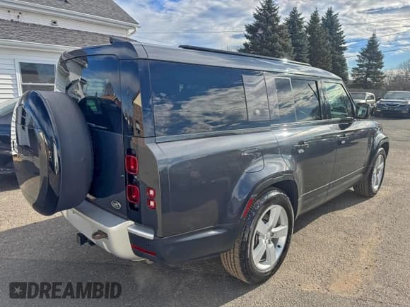 ✅ 2023 Land Rover Defender • VIN: SALEVFEUXP2145415 • Lot: 94402155. Listed on Copart with 81,123 mi. Free auction sales archive from the USA and detailed vehicle history report at DreamBid. Image 3.