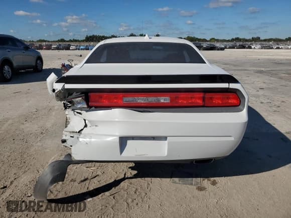 ✅ 2011 Dodge Challenger • VIN: 2B3CJ4DG6BH602491 • Lot: 82437294. Wystawiony na Copart z przebiegiem 185 167 mil. Bezpłatny archiwum sprzedaży aukcyjnych z USA i szczegółowy raport historii pojazdu na DreamBid. Zdjęcie 6.