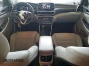 ✅ 2020 Hyundai Tucson SEL • VIN: KM8J3CAL7LU203742 • Lot: 87069465. Wystawiony na Copart z przebiegiem 62 189 mil. Bezpłatny archiwum sprzedaży aukcyjnych z USA i szczegółowy raport historii pojazdu na DreamBid. Zdjęcie 8.