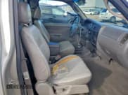 ✅ 2002 Toyota Tacoma • VIN: 5TENL42NX2Z006579 • Lot: 93843895. Wystawiony na Copart z przebiegiem 177 620 mil. Bezpłatny archiwum sprzedaży aukcyjnych z USA i szczegółowy raport historii pojazdu na DreamBid. Zdjęcie 10.