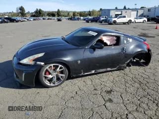✅ 2013 Nissan 370Z • VIN: JN1AZ4EH0DM383813 • Лот: 52033345. Опубликован ранее на Copart с пробегом 76 518 миль. Бесплатный доступ к архиву аукционных продаж из США и подробный отчёт об истории автомобиля на DreamBid. Изображение 1.