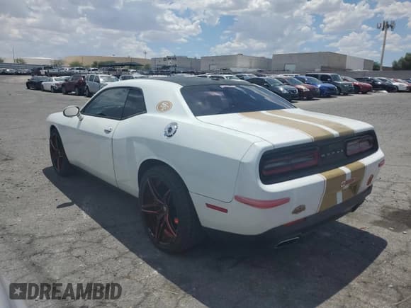 ✅ 2015 Dodge Challenger SXT • VIN: 2C3CDZAG9FH770451 • Lot: 57901514. Wystawiony na Copart z przebiegiem 110 564 mil. Bezpłatny archiwum sprzedaży aukcyjnych z USA i szczegółowy raport historii pojazdu na DreamBid. Zdjęcie 2.
