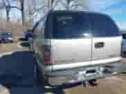 2000 Chevrolet Suburban LT с VIN 3GNFK16T7YG129363, выставлен на аукционе IAAI как лот 41586348 с пробегом 150 111 миль миль и . История ставок и продаж доступна на DreamBid. Изображение 3.