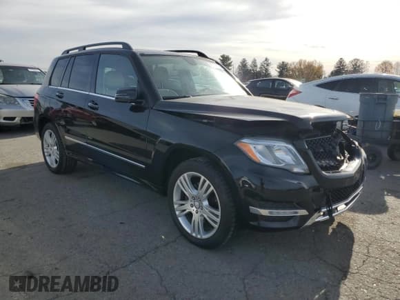 ✅ 2015 Mercedes-Benz GLK 350 • VIN: WDCGG8JB2FG358638 • Lot: 91596165. Wystawiony na Copart z przebiegiem 107 105 mil. Bezpłatny archiwum sprzedaży aukcyjnych z USA i szczegółowy raport historii pojazdu na DreamBid. Zdjęcie 4.