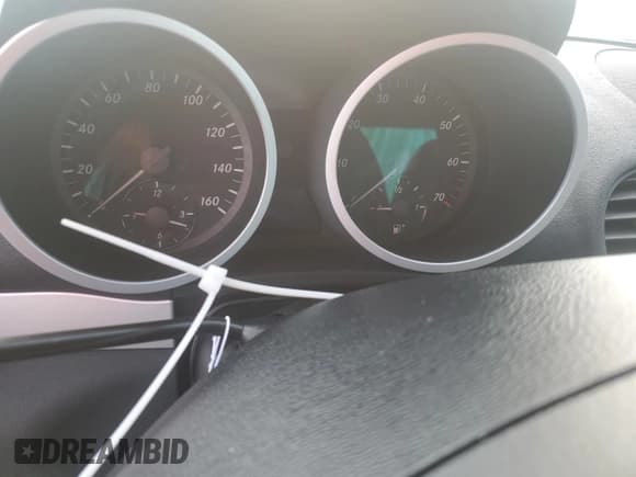 ✅ 2005 Mercedes-Benz SLK 230/320 • VIN: WDBWK56F75F028152 • Лот: 78779524. Опубликован ранее на Copart с пробегом Не указан. Бесплатный доступ к архиву аукционных продаж из США и подробный отчёт об истории автомобиля на DreamBid. Изображение 9.