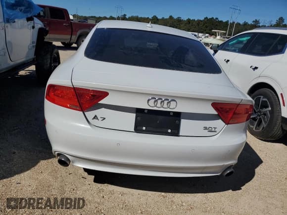 ✅ 2013 Audi A7 Premium Plus • VIN: WAUYGAFC6DN053636 • Лот: 87428435. Опубликован ранее на Copart с пробегом Не указан. Бесплатный доступ к архиву аукционных продаж из США и подробный отчёт об истории автомобиля на DreamBid. Изображение 6.