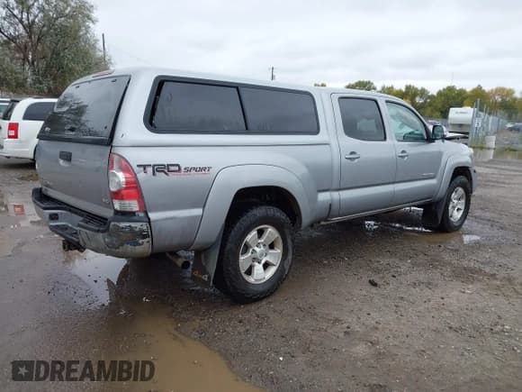 ✅ 2015 Toyota Tacoma • VIN: 3TMMU4FN4FM075340 • Лот: 43390845. Опубликован ранее на IAAI с пробегом 175 497 миль. Бесплатный доступ к архиву аукционных продаж из США и подробный отчёт об истории автомобиля на DreamBid. Изображение 4.