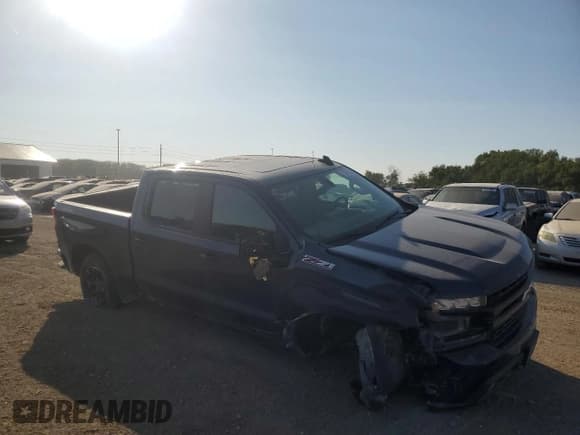 ✅ 2021 Chevrolet Silverado 1500 LT Trail Boss • VIN: 3GCPYFED8MG315183 • Lot: 70418424. Wystawiony na Copart z przebiegiem 77 205 mil. Bezpłatny archiwum sprzedaży aukcyjnych z USA i szczegółowy raport historii pojazdu na DreamBid. Zdjęcie 4.