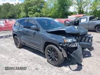 2018 Jeep Grand Cherokee Laredo E z VIN 1C4RJEAG7JC183748, wystawiony jako IAAI lot #42192748 z przebiegiem 186 626 mil mil oraz . Historia ofert i sprzedaży dostępna na DreamBid. Obrazek 1.