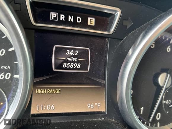 ✅ 2013 Mercedes-Benz G 550 • VIN: WDCYC3HF1DX211221 • Lot: 68309095. Wystawiony na Copart z przebiegiem 85 898 mil. Bezpłatny archiwum sprzedaży aukcyjnych z USA i szczegółowy raport historii pojazdu na DreamBid. Zdjęcie 8.