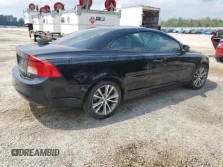 ✅ 2013 Volvo C70 T5 • VIN: YV1672MC0DJ138511 • Lot: 66673884. Wystawiony na Copart z przebiegiem 53 694 mil. Bezpłatny archiwum sprzedaży aukcyjnych z USA i szczegółowy raport historii pojazdu na DreamBid. Zdjęcie 3.