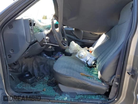 ✅ 2000 GMC Sonoma SLS • VIN: 1GTCS14W6Y8159114 • Lot: 75506494. Listed on Copart with Not provided. Free auction sales archive from the USA and detailed vehicle history report at DreamBid. Image 7.