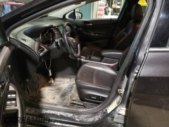 ✅ 2017 Chevrolet Cruze Premier • VIN: 1G1BF5SM5H7239768 • Лот: 68869802. Размещён на Copart с пробегом 89 746 миль миль. Получите бесплатный доступ к архиву аукционных продаж из США и посмотрите подробный отчёт об истории автомобиля на DreamBid. Изображение 7.