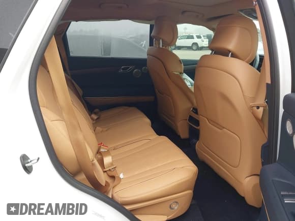 ✅ 2024 Genesis GV80 • VIN: KMUHBDSB9RU173294 • Lot: 41620393. Listed on IAAI with 13,137 mi. Free auction sales archive from the USA and detailed vehicle history report at DreamBid. Image 8.