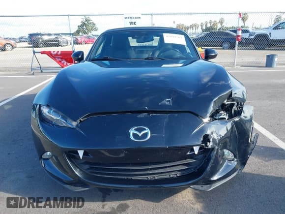 ✅ 2023 Mazda MX-5 Miata Grand Touring • VIN: JM1NDAD71P0553841 • Lot: 42111567. Wystawiony na IAAI z przebiegiem 27 058 mil. Bezpłatny archiwum sprzedaży aukcyjnych z USA i szczegółowy raport historii pojazdu na DreamBid. Zdjęcie 12.