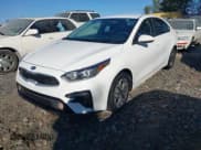 ✅ 2019 Kia Forte LXS • VIN: 3KPF24ADXKE119908 • Lot: 43720889. Wystawiony na IAAI z przebiegiem 110 730 mil. Bezpłatny archiwum sprzedaży aukcyjnych z USA i szczegółowy raport historii pojazdu na DreamBid. Zdjęcie 2.