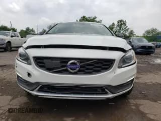 ✅ 2016 Volvo V60 T5 Platinum • VIN: YV4612HM8G1006768 • Лот: 60576253. Опубликован ранее на Copart с пробегом 64 418 миль. Бесплатный доступ к архиву аукционных продаж из США и подробный отчёт об истории автомобиля на DreamBid. Изображение 5.