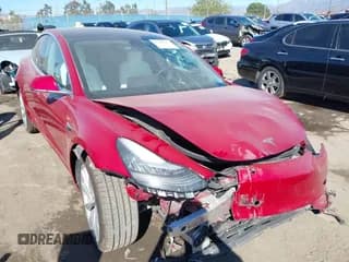 ✅ 2019 Tesla Model 3 Mid Range • VIN: 5YJ3E1EA8KF432071 • Лот: 43387957. Опубликован ранее на IAAI с пробегом 61 067 миль. Бесплатный доступ к архиву аукционных продаж из США и подробный отчёт об истории автомобиля на DreamBid. Изображение 1.