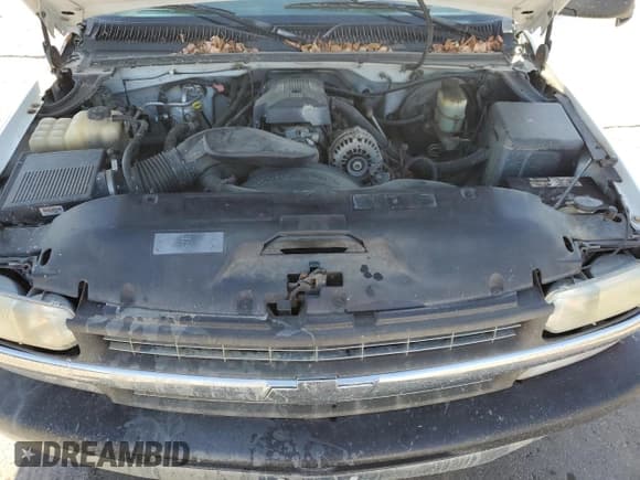 ✅ 2000 Chevrolet Silverado 1500 LS • VIN: 2GCEC19T4Y1327095 • Лот: 92128885. Опубликован ранее на Copart с пробегом 232 531 миль. Бесплатный доступ к архиву аукционных продаж из США и подробный отчёт об истории автомобиля на DreamBid. Изображение 11.