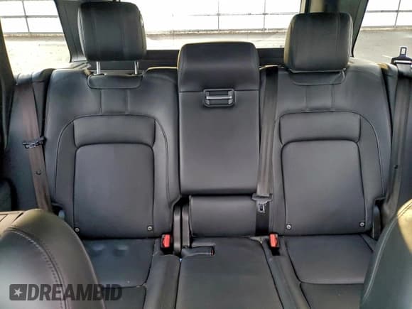 ✅ 2018 Land Rover Range Rover HSE • VIN: SALGS2SV9JA515418 • Lot: 93394755. Listed on Copart with 69,008 mi. Free auction sales archive from the USA and detailed vehicle history report at DreamBid. Image 10.