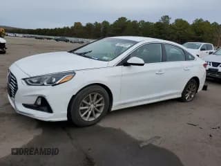 ✅ 2018 Hyundai Sonata SE • VIN: 5NPE24AFXJH716189 • Lot: 38557333. Listed on Copart with 171,216 mi. Free auction sales archive from the USA and detailed vehicle history report at DreamBid. Image 1.