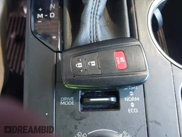 ✅ 2021 Toyota Highlander XSE • VIN: 5TDLZRBH6MS082409 • Лот: 40172495. Опубликован ранее на IAAI с пробегом 29 328 миль. Бесплатный доступ к архиву аукционных продаж из США и подробный отчёт об истории автомобиля на DreamBid. Изображение 11.