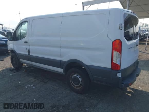 ✅ 2015 Ford Transit Cargo • VIN: 1FTYR1ZM7FKB05121 • Лот: 41461900. Опубликован ранее на IAAI с пробегом 190 821 миль. Бесплатный доступ к архиву аукционных продаж из США и подробный отчёт об истории автомобиля на DreamBid. Изображение 3.