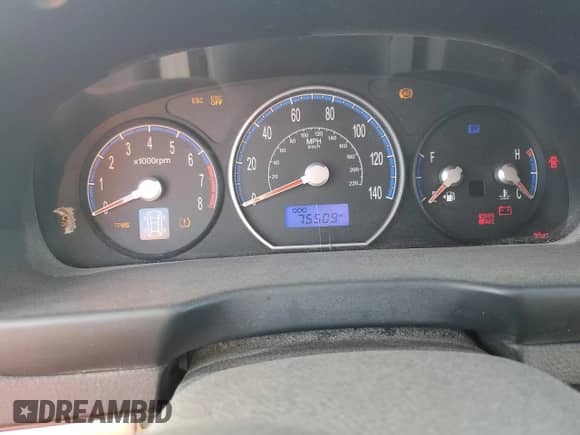 ✅ 2008 Hyundai Santa Fe GLS • VIN: 5NMSG13D68H136329 • Лот: 74489744. Размещён на Copart с пробегом 75 509 миль миль. Получите бесплатный доступ к архиву аукционных продаж из США и посмотрите подробный отчёт об истории автомобиля на DreamBid. Изображение 9.