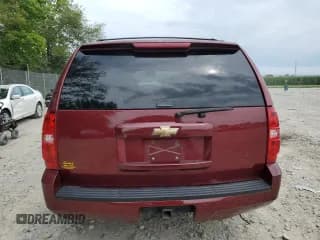 ✅ 2008 Chevrolet Suburban 2LT • VIN: 1GNFK16308R142505 • Lot: 64755454. Wystawiony na Copart z przebiegiem 183 871 mil. Bezpłatny archiwum sprzedaży aukcyjnych z USA i szczegółowy raport historii pojazdu na DreamBid. Zdjęcie 6.