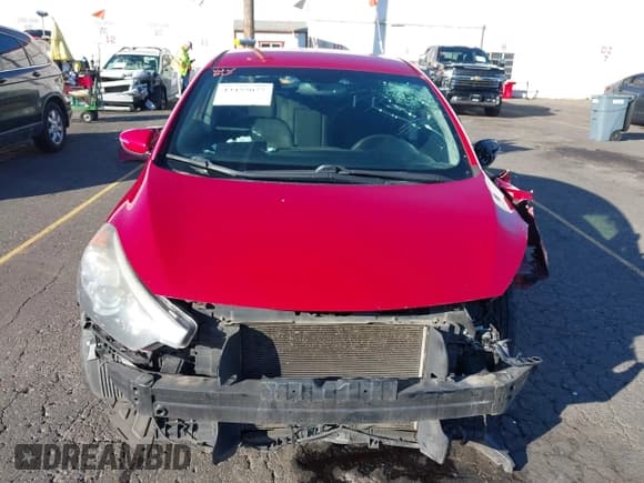 ✅ 2015 Kia Forte LX • VIN: KNAFX4A6XF5289428 • Lot: 43455077. Wystawiony na IAAI z przebiegiem 116 952 mil. Bezpłatny archiwum sprzedaży aukcyjnych z USA i szczegółowy raport historii pojazdu na DreamBid. Zdjęcie 13.