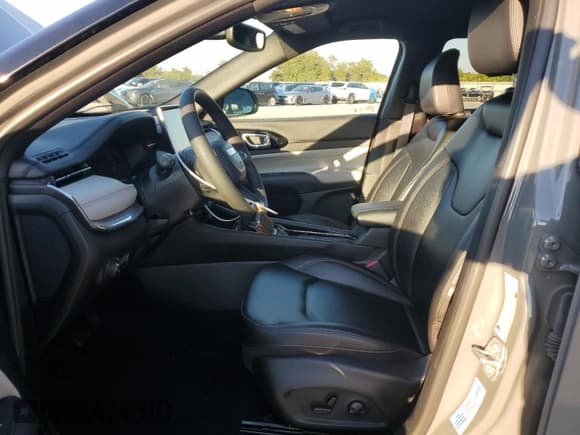 ✅ 2024 Jeep Compass Limited • VIN: 3C4NJDCN1RT597046 • Lot: 91216035. Listed on Copart with 38,079 mi. Free auction sales archive from the USA and detailed vehicle history report at DreamBid. Image 7.