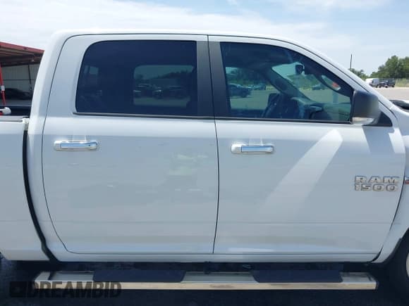 ✅ 2018 Ram 1500 Big Horn • VIN: 3C6RR7LT4JG123784 • Lot: 42780935. Wystawiony na IAAI z przebiegiem 72 383 mil. Bezpłatny archiwum sprzedaży aukcyjnych z USA i szczegółowy raport historii pojazdu na DreamBid. Zdjęcie 14.