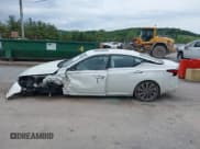 ✅ 2023 Nissan Altima SL • VIN: 1N4BL4EW4PN373842 • Лот: 42349884. Опубликован ранее на IAAI с пробегом 34 552 миль. Бесплатный доступ к архиву аукционных продаж из США и подробный отчёт об истории автомобиля на DreamBid. Изображение 14.