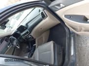 ✅ 2019 Hyundai Tucson Ultimate • VIN: KM8J3CAL6KU042315 • Lot: 41924215. Wystawiony na IAAI z przebiegiem 105 333 mil. Bezpłatny archiwum sprzedaży aukcyjnych z USA i szczegółowy raport historii pojazdu na DreamBid. Zdjęcie 5.