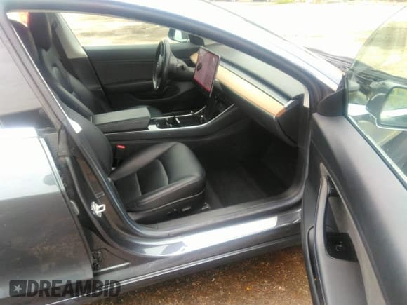 ✅ 2018 Tesla Model 3 Long Range Battery • VIN: 5YJ3E1EA6JF052757 • Lot: 43333869. Listed on IAAI with 53,550 mi. Free auction sales archive from the USA and detailed vehicle history report at DreamBid. Image 5.