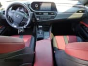 ✅ 2022 Lexus ES 250 • VIN: 58AG11D15NU009821 • Лот: 84415545. Опубликован ранее на Copart с пробегом 12 444 миль. Бесплатный доступ к архиву аукционных продаж из США и подробный отчёт об истории автомобиля на DreamBid. Изображение 8.