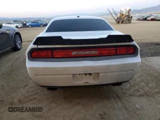 ✅ 2013 Dodge Challenger Rallye Redline • VIN: 2C3CDYAG3DH540315 • Lot: 83849404. Wystawiony na Copart z przebiegiem 179 237 mil. Bezpłatny archiwum sprzedaży aukcyjnych z USA i szczegółowy raport historii pojazdu na DreamBid. Zdjęcie 6.