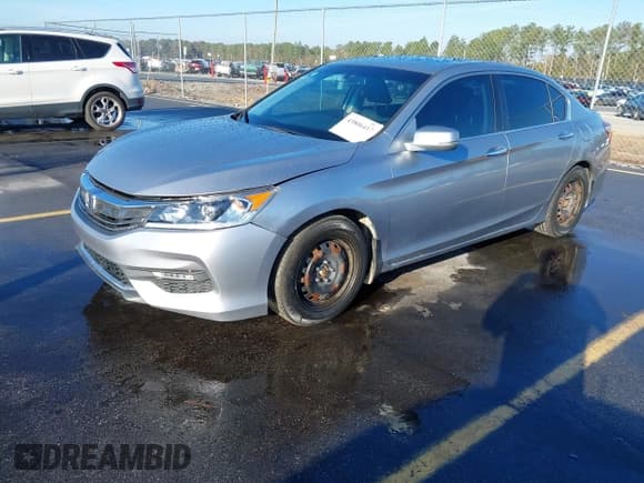 ✅ 2017 Honda Accord EX-L • VIN: 1HGCR3F87HA025955 • Lot: 43806417. Listed on IAAI with 119,670 mi. Free auction sales archive from the USA and detailed vehicle history report at DreamBid. Image 17.