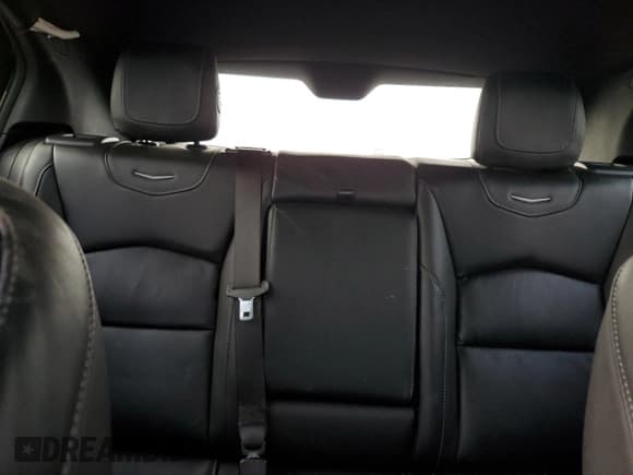 ✅ 2022 Cadillac XT4 AWD Luxury • VIN: 1GYFZBR40NF108540 • Lot: 79168974. Wystawiony na Copart z przebiegiem 19 202 mil. Bezpłatny archiwum sprzedaży aukcyjnych z USA i szczegółowy raport historii pojazdu na DreamBid. Zdjęcie 10.