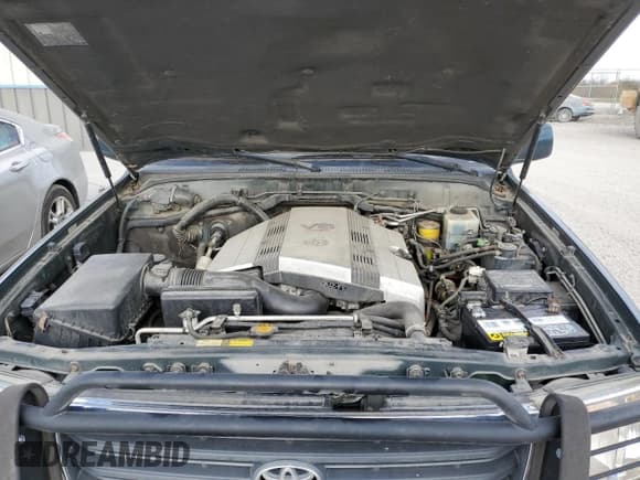 ✅ 2000 Toyota Land Cruiser • VIN: JT3HT05J6Y0086457 • Lot: 79268244. Listed on Copart with 268,321 mi. Free auction sales archive from the USA and detailed vehicle history report at DreamBid. Image 12.