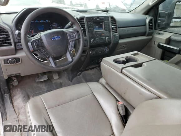 ✅ 2019 Ford F-250 XL • VIN: 1FT7X2A6XKED16231 • Лот: 41452505. Опубликован ранее на Copart с пробегом 107 277 миль. Бесплатный доступ к архиву аукционных продаж из США и подробный отчёт об истории автомобиля на DreamBid. Изображение 8.