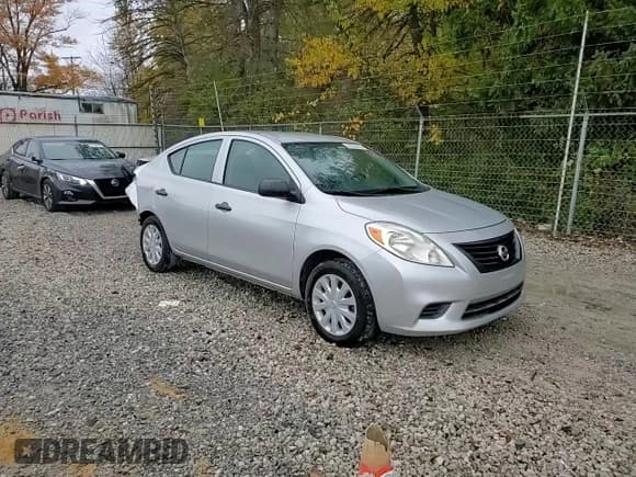 ✅ 2013 Nissan Versa S • VIN: 3N1CN7AP9DL828529 • Лот: 82308155. Опубликован ранее на Copart с пробегом 123 311 миль. Бесплатный доступ к архиву аукционных продаж из США и подробный отчёт об истории автомобиля на DreamBid. Изображение 13.