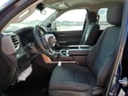 ✅ 2023 Toyota Tundra SR5 • VIN: 5TFLA5EC7PX012741 • Lot: 57760175. Wystawiony na Copart z przebiegiem 37 647 mil. Bezpłatny archiwum sprzedaży aukcyjnych z USA i szczegółowy raport historii pojazdu na DreamBid. Zdjęcie 7.